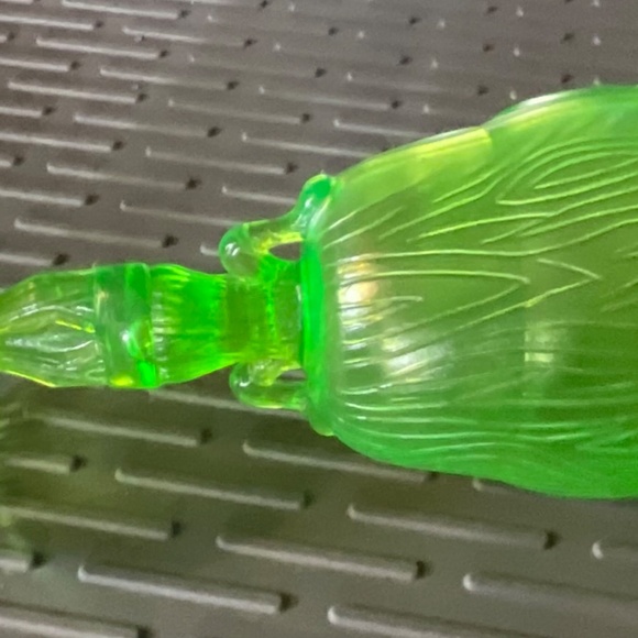 TIKI PLASTIC GLASS . - Picture 2 of 5